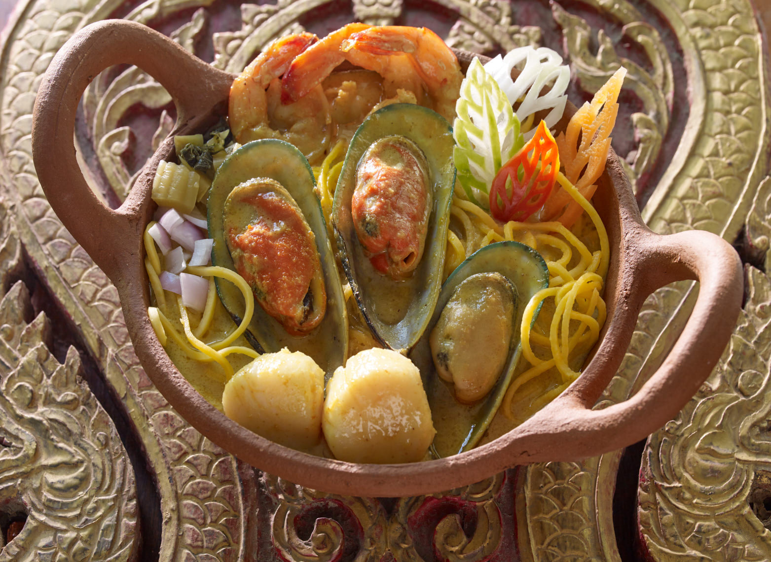 Thai Yellow Curry Sauce with Seafood and Butternut Squash Noodles