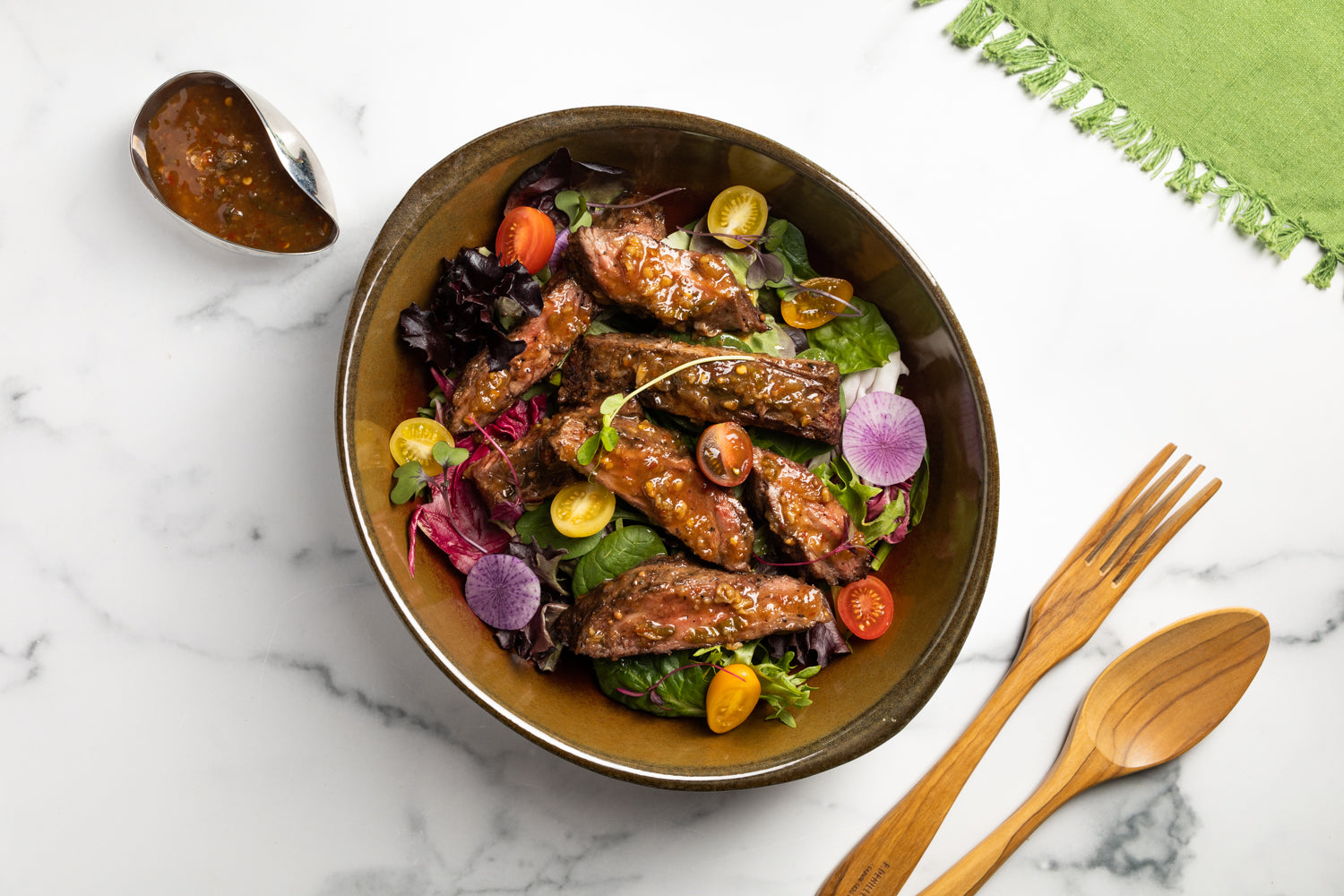 Leftover Grilled Beef Salad with Thai Spicy Chili Sauce