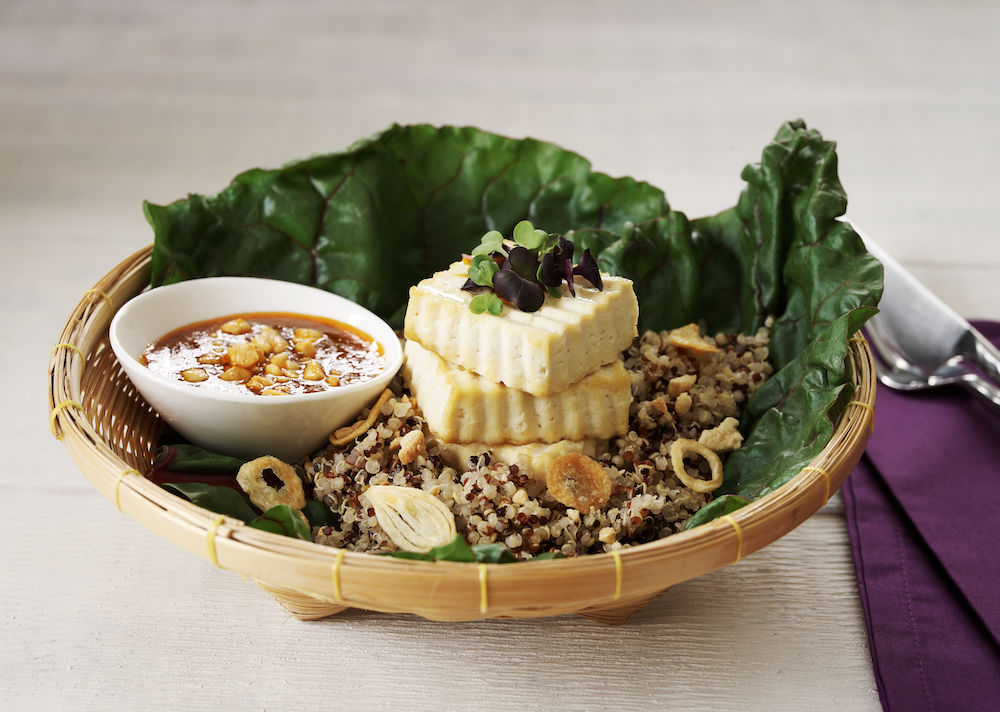 Grilled Tofu with Quinoa and Thai Peanut Sauce