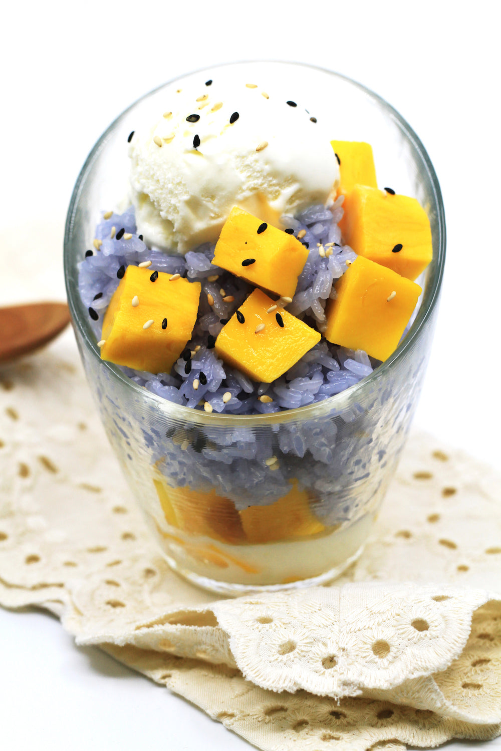 Authentic Thai Mango Sticky Rice Recipe (Khao Niao Mamuang)